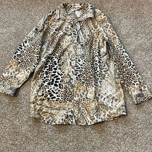 #14 Chico’s Leopard Button Down Long Sleeve Shirt Size 3 *16 Top